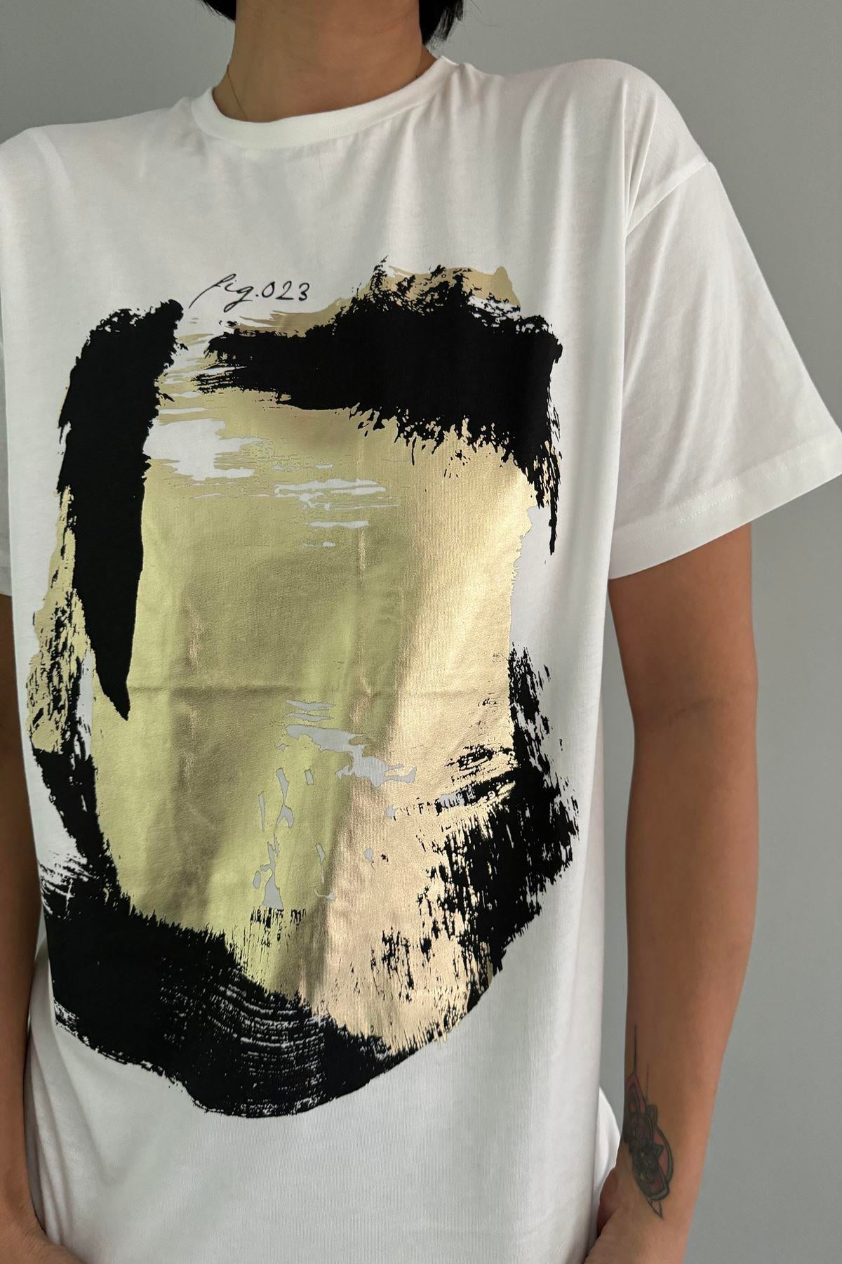 BASKI DETAYLI TSHIRT