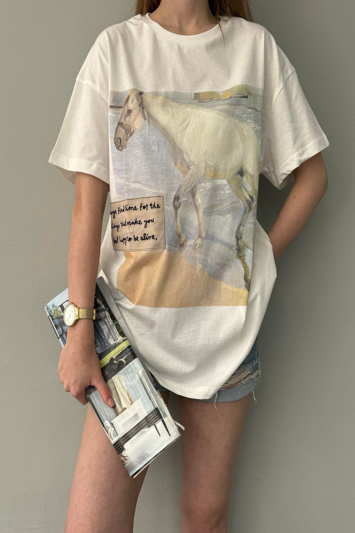 BASKI DETAYLI TSHIRT