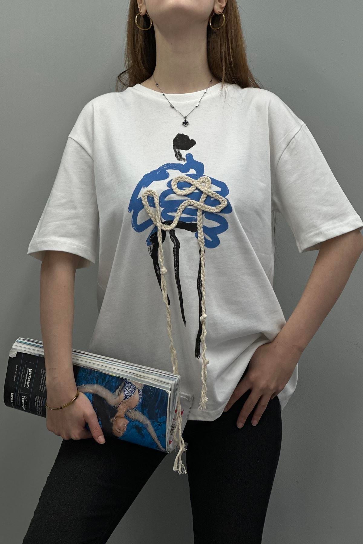 BASKI VE FERMUAR DETAYLI TSHIRT