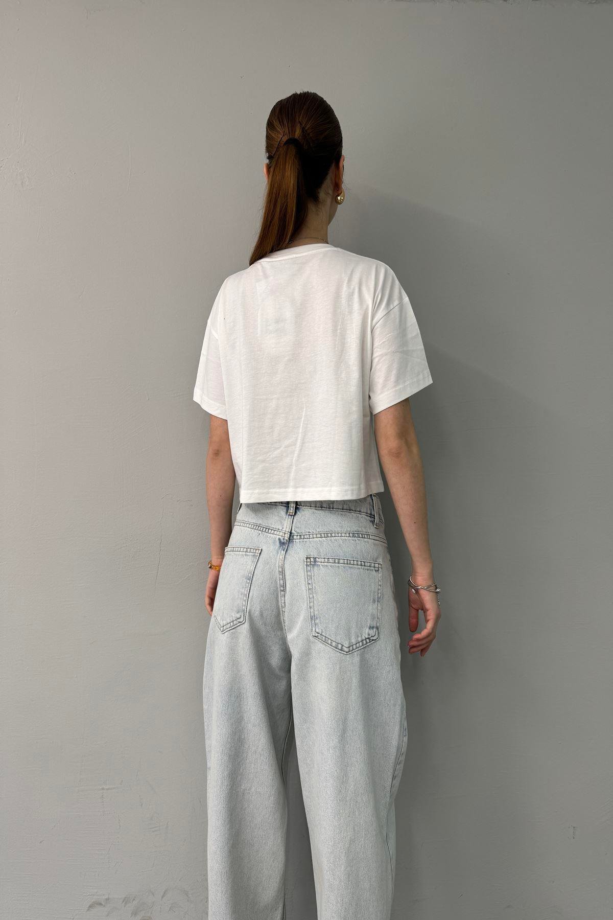 BASKI VE NAKIŞ DETAY CROP TSHIRT