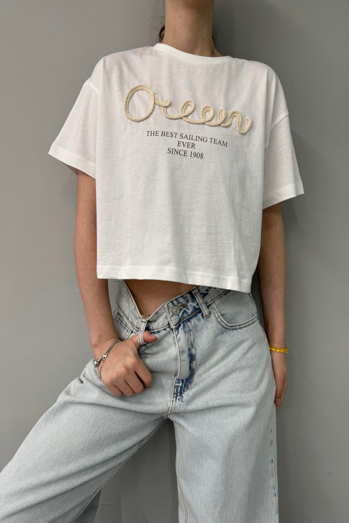 BASKI VE NAKIŞ DETAY CROP TSHIRT