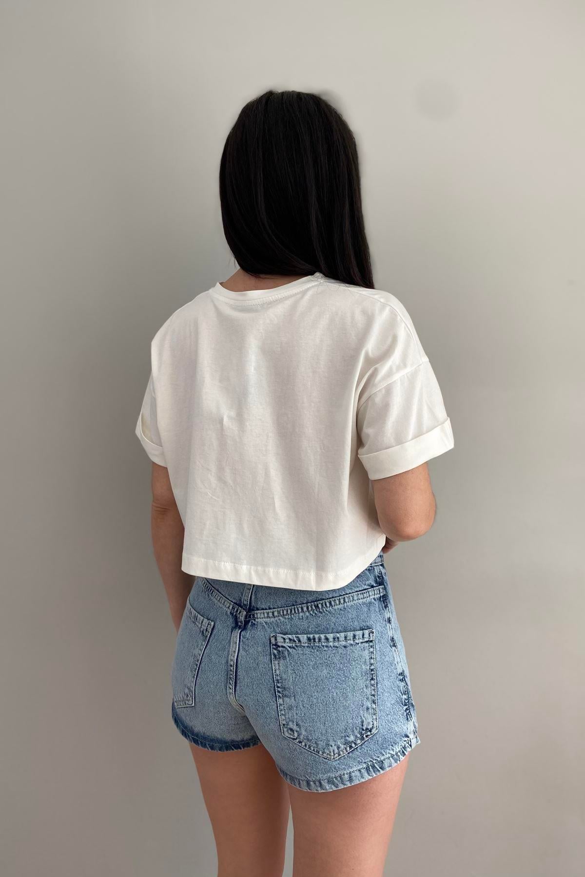 BASKI VE NAKIŞ DETAY TSHIRT