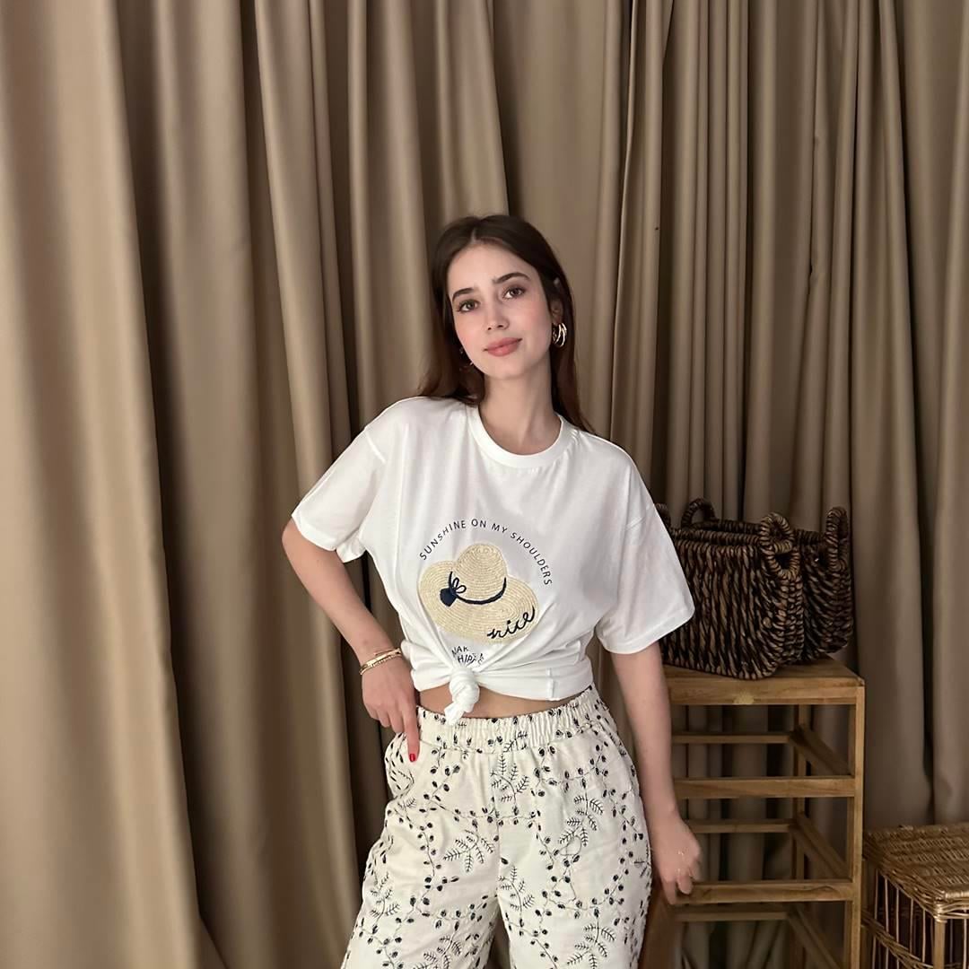BASKI VE NAKIŞ DETAYLI TSHIRT