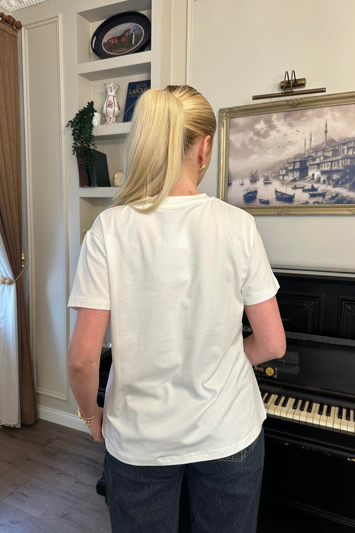 BASKI VE NAKIŞ DETAYLI TSHIRT