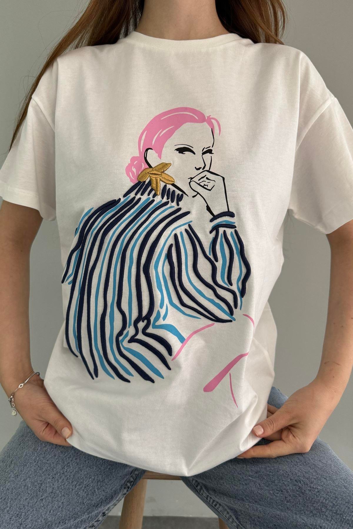 BASKI VE NAKIŞ DETAYLI TSHIRT