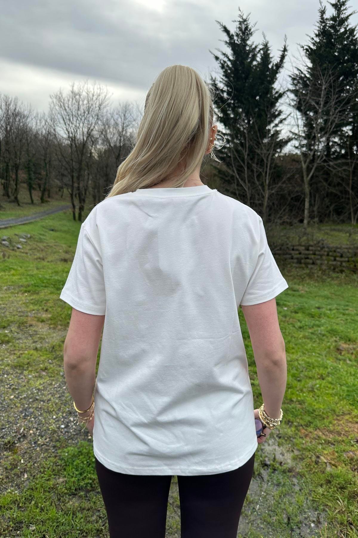 BASKI VE NAKIŞ DETAYLI TSHIRT