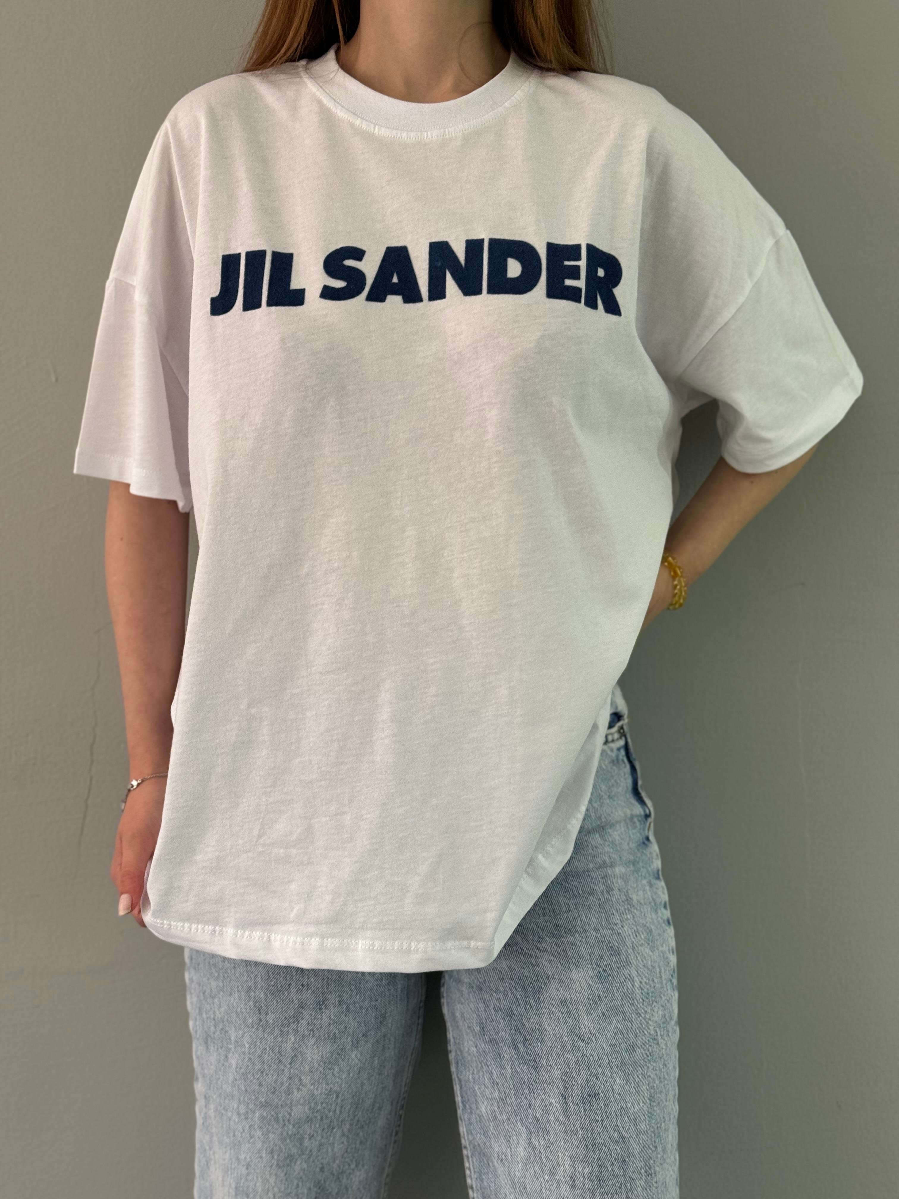 BASKILI DETAYLI TSHIRT