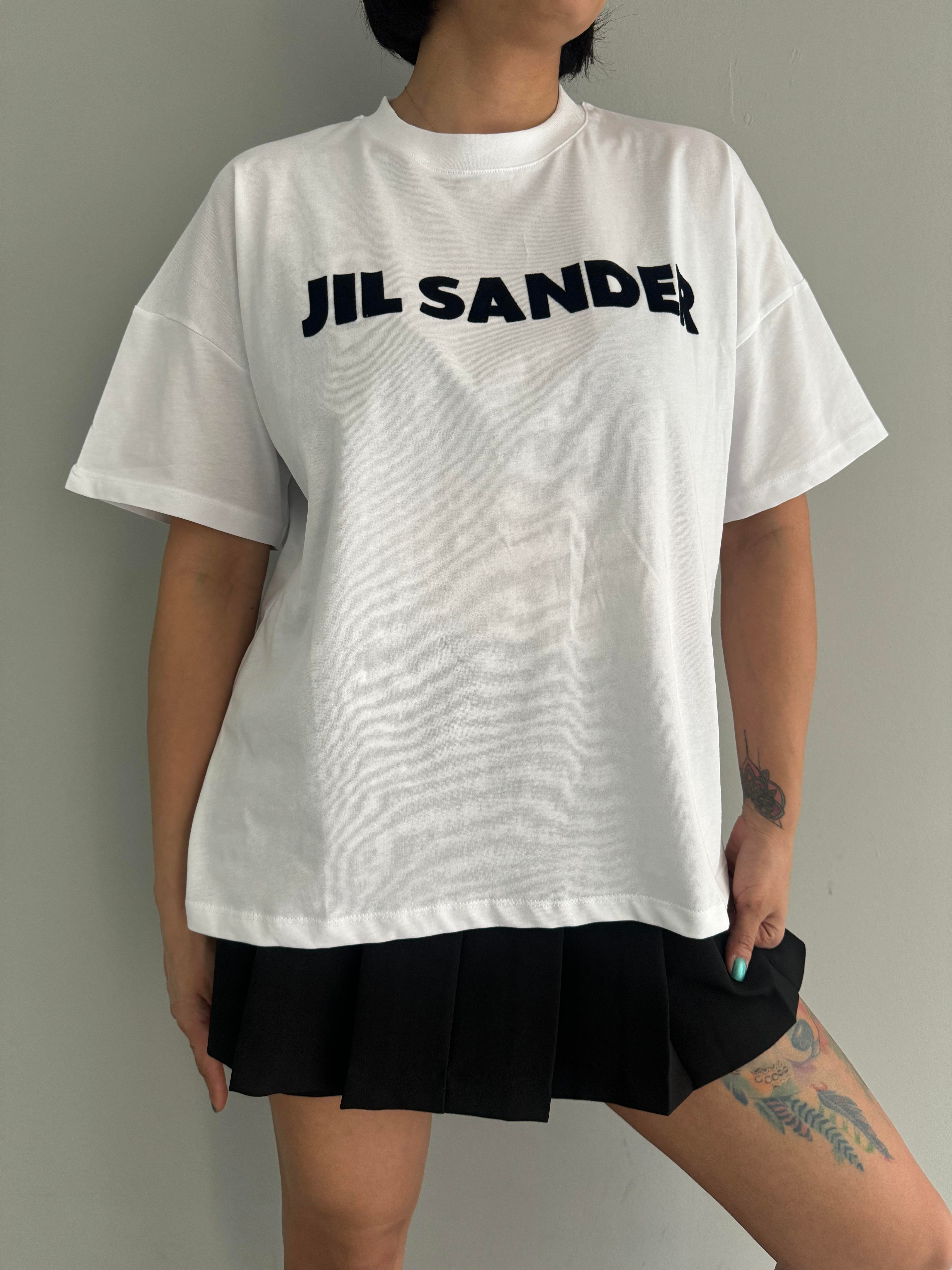 BASKILI DETAYLI TSHIRT