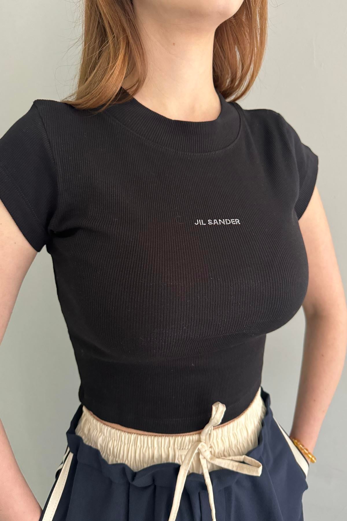 BASKILI TSHIRT