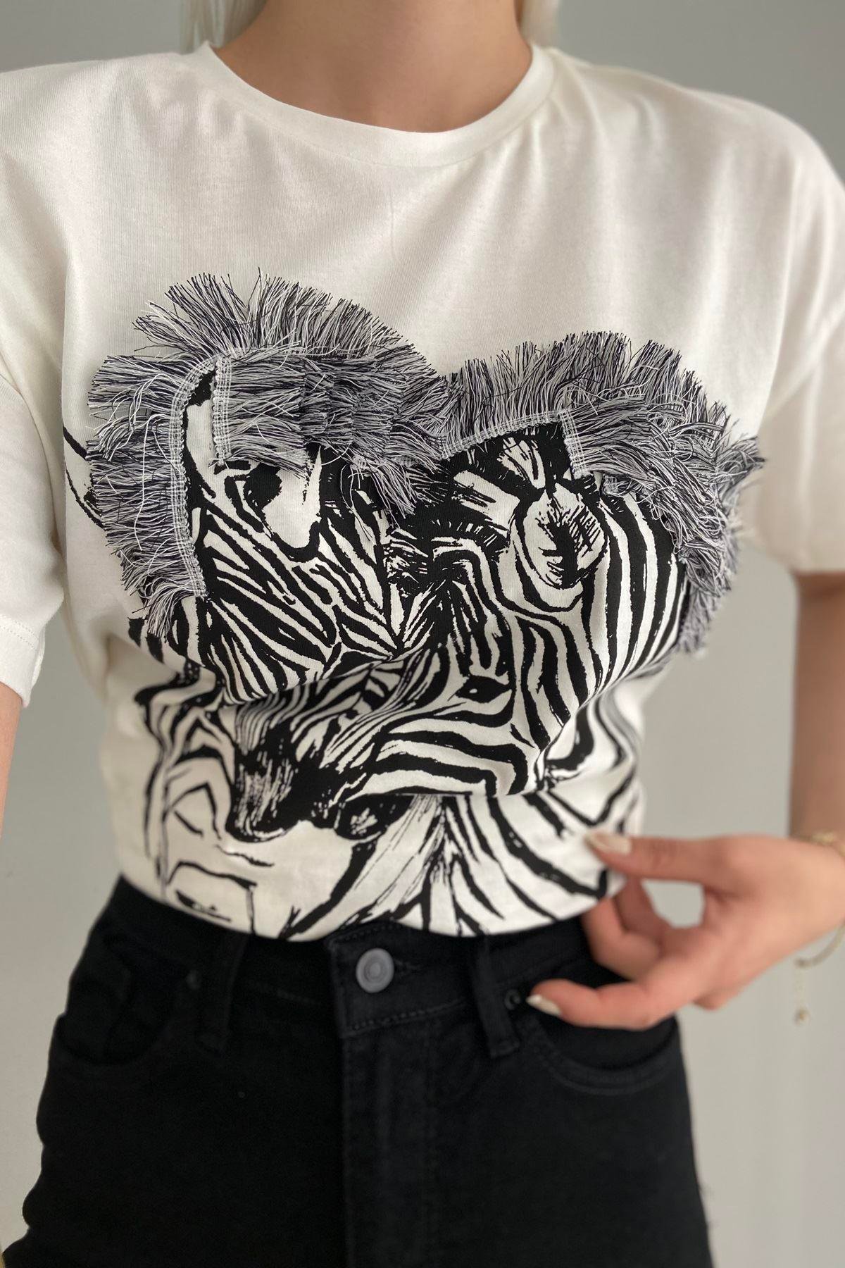 BASKILI TSHIRT