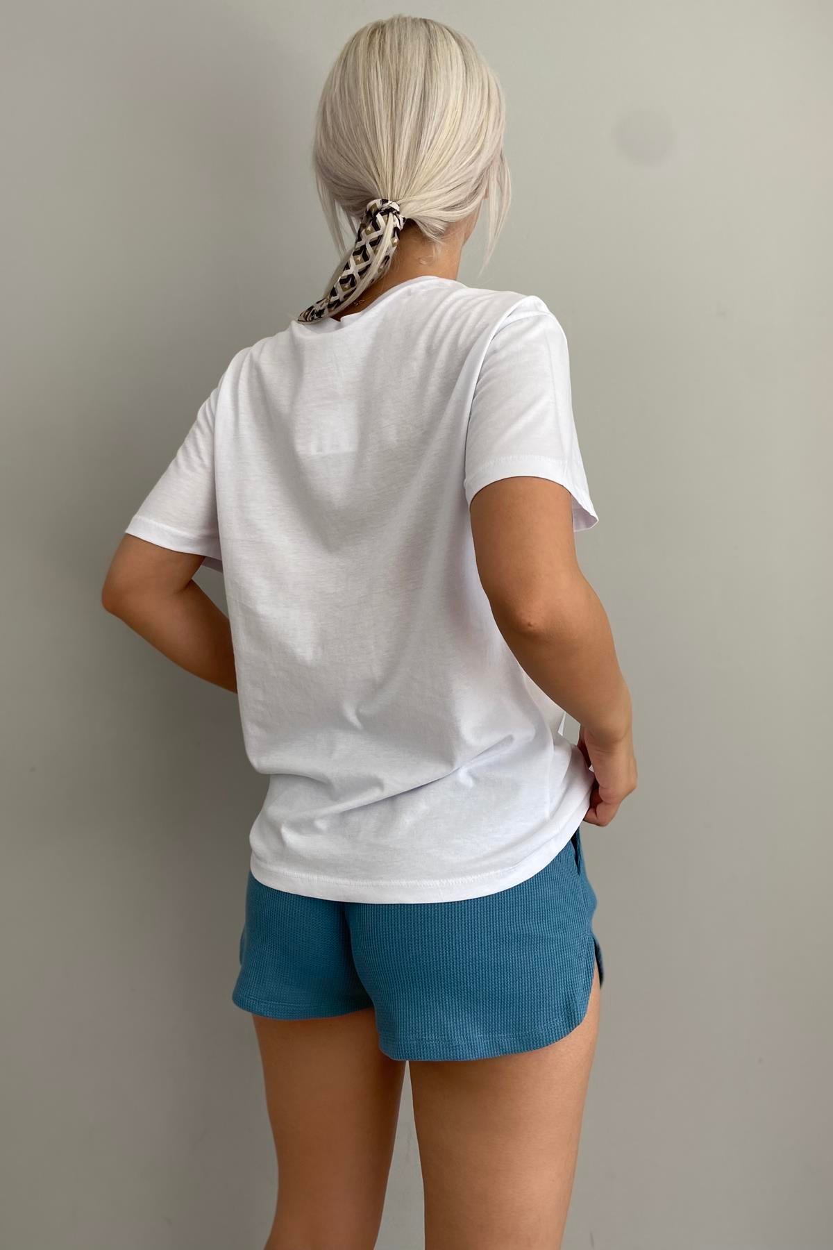 BASKILI TSHIRT