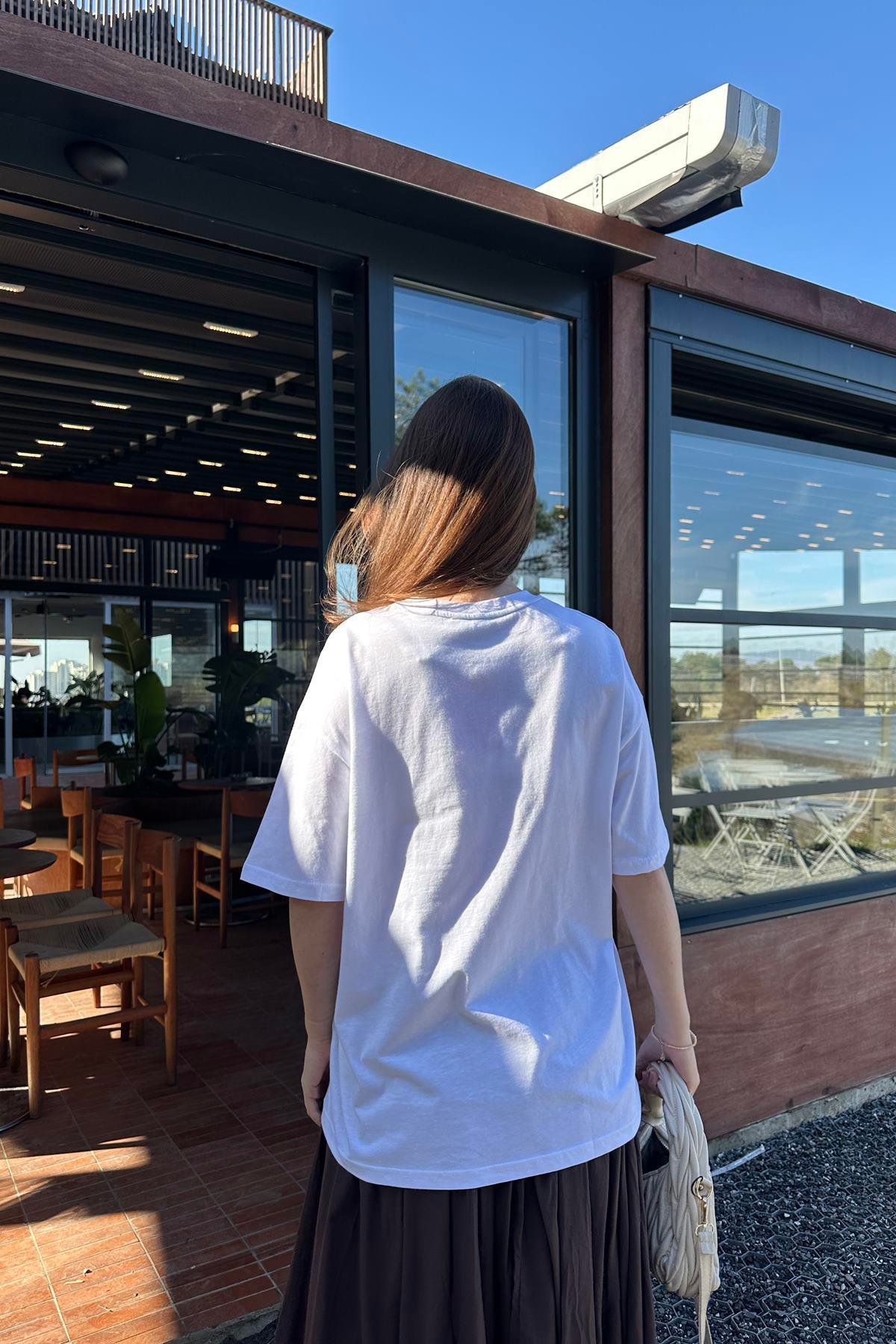 BASKILI TSHIRT