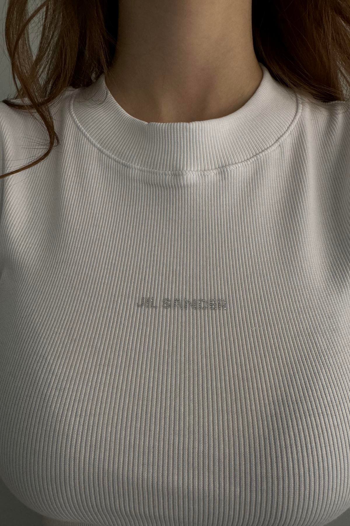 BASKILI TSHIRT