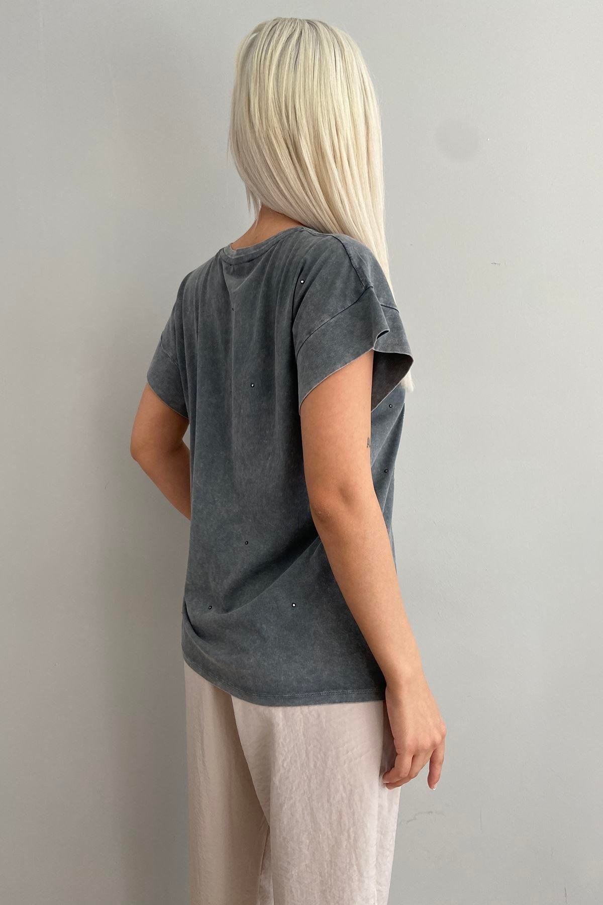 BASKILI YIKAMALI TSHIRT