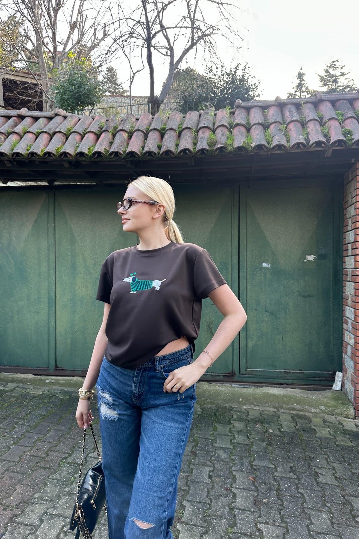 BİSİKLET NAKIŞ DETAY TSHIRT