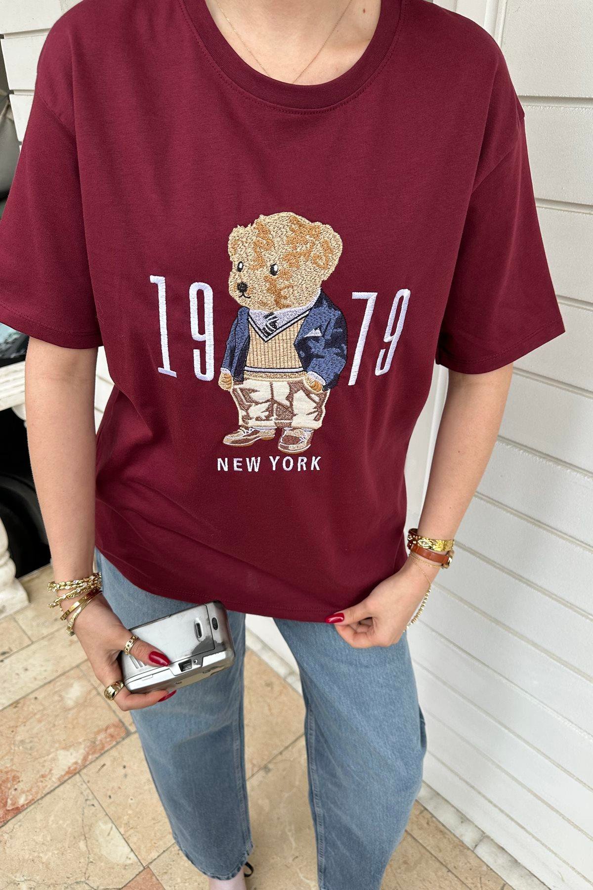 BİSİKLET YAKA AYICIK NAKIŞLI TSHIRT