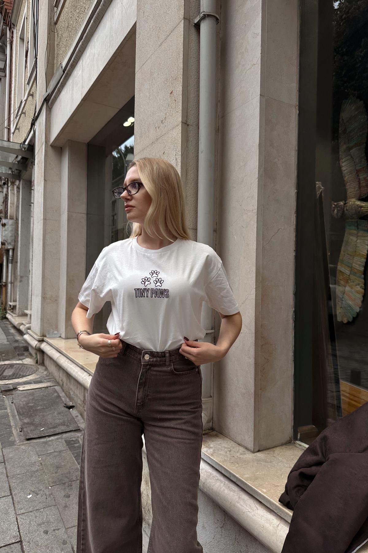 BİSİKLET YAKA BASKI DETAYLI TSHIRT