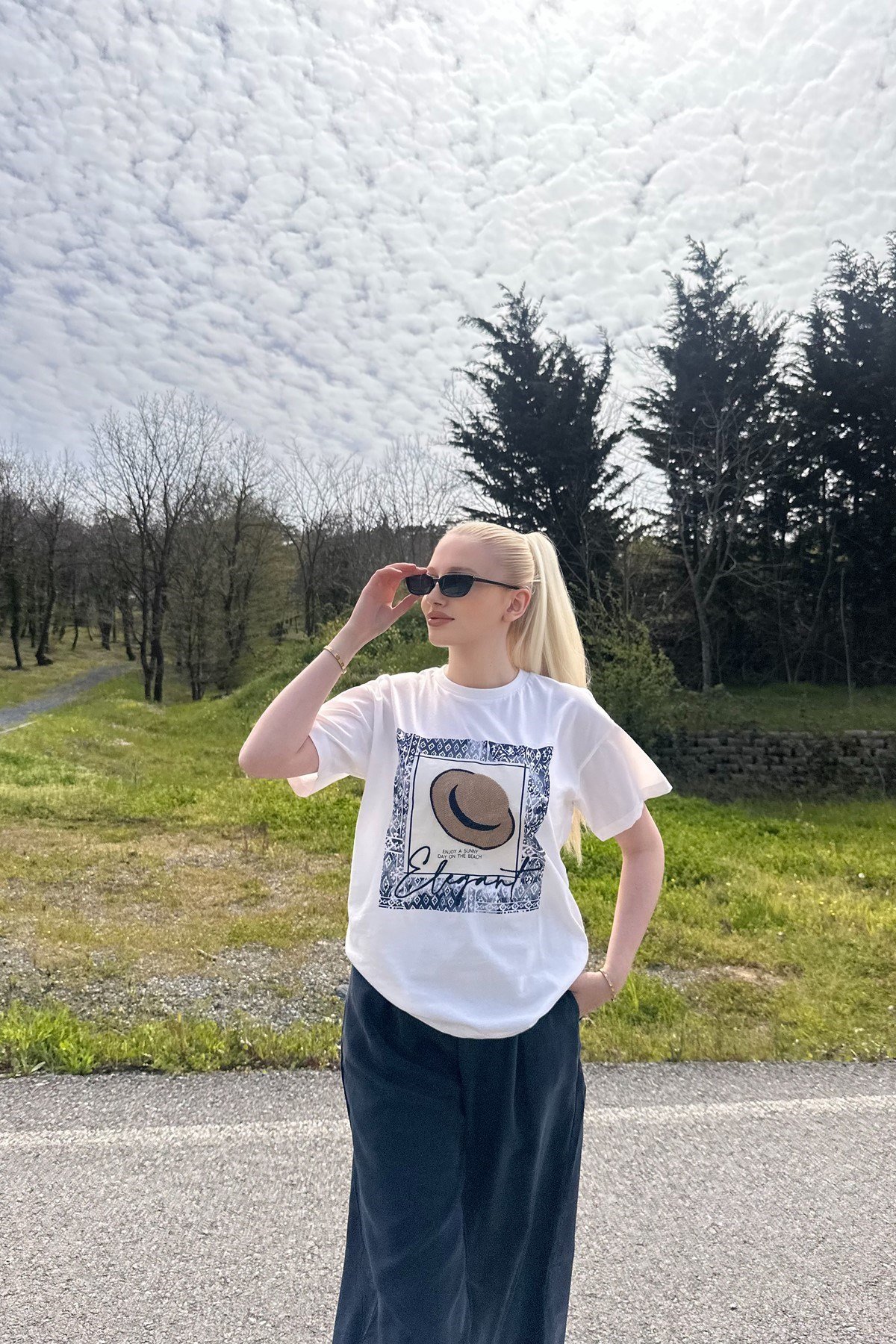 BİSİKLET YAKA BASKI DETAYLI TSHIRT