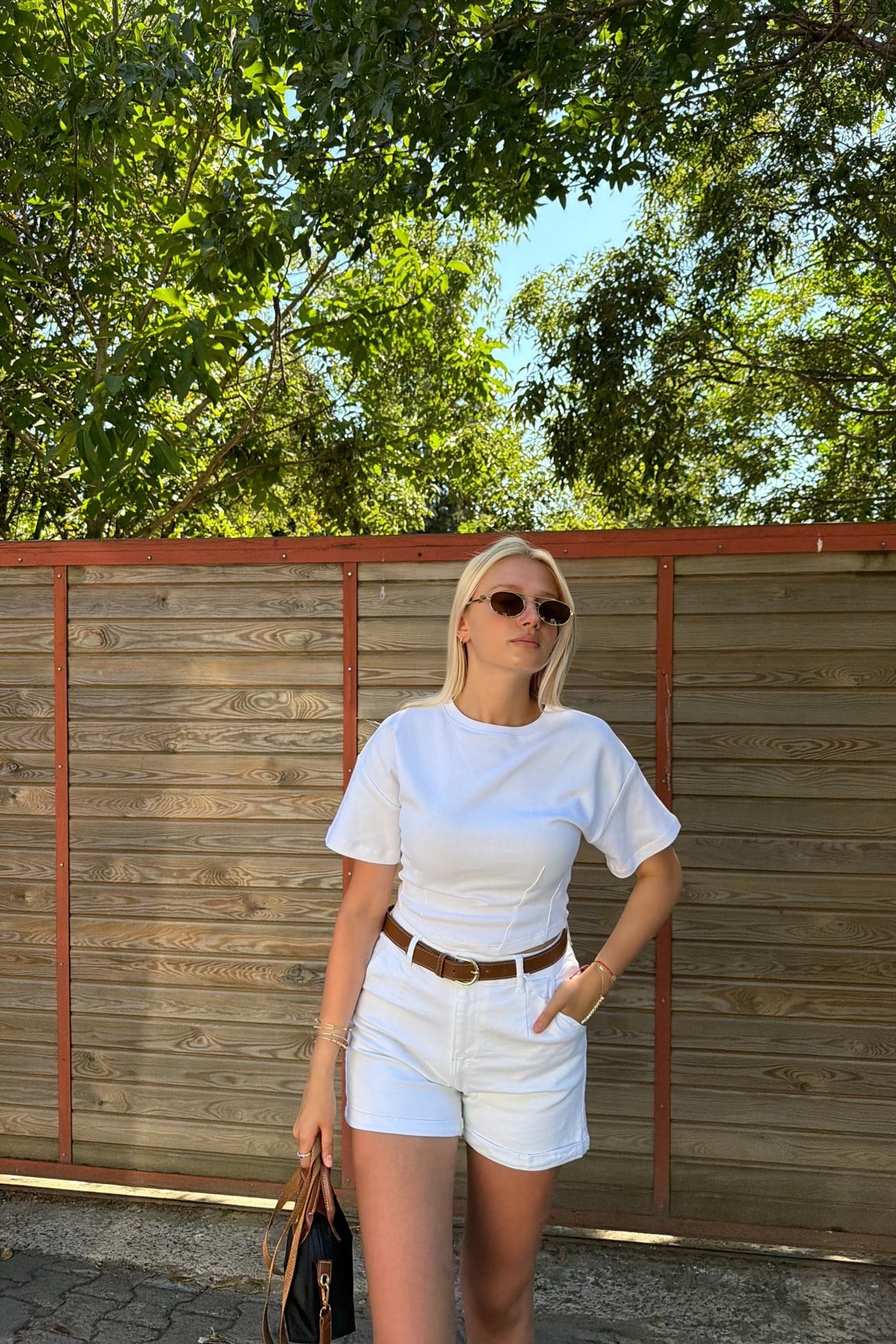 BİSİKLET YAKA CROP BLUZ