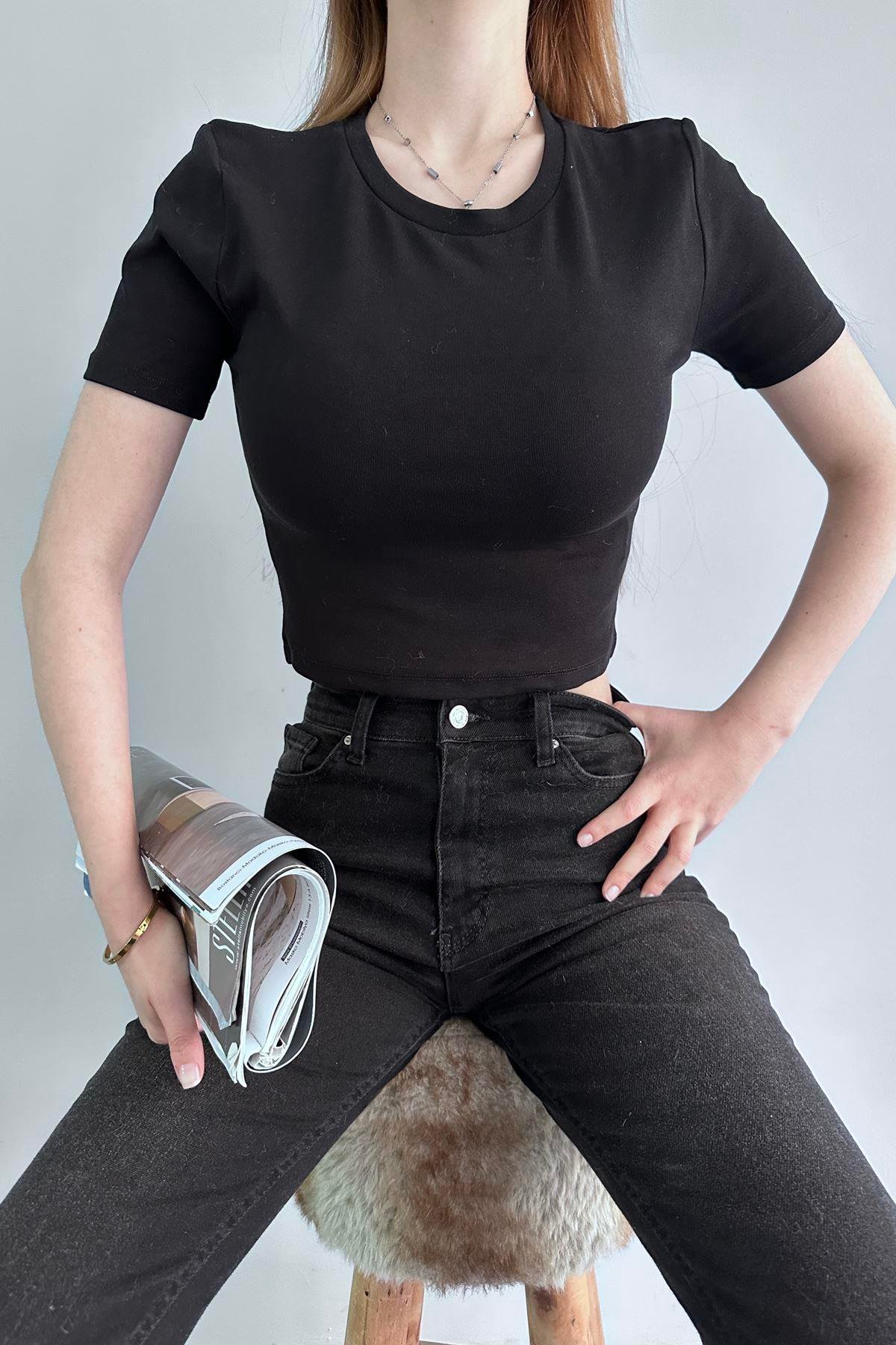 BİSİKLET YAKA CROP TSHIRT