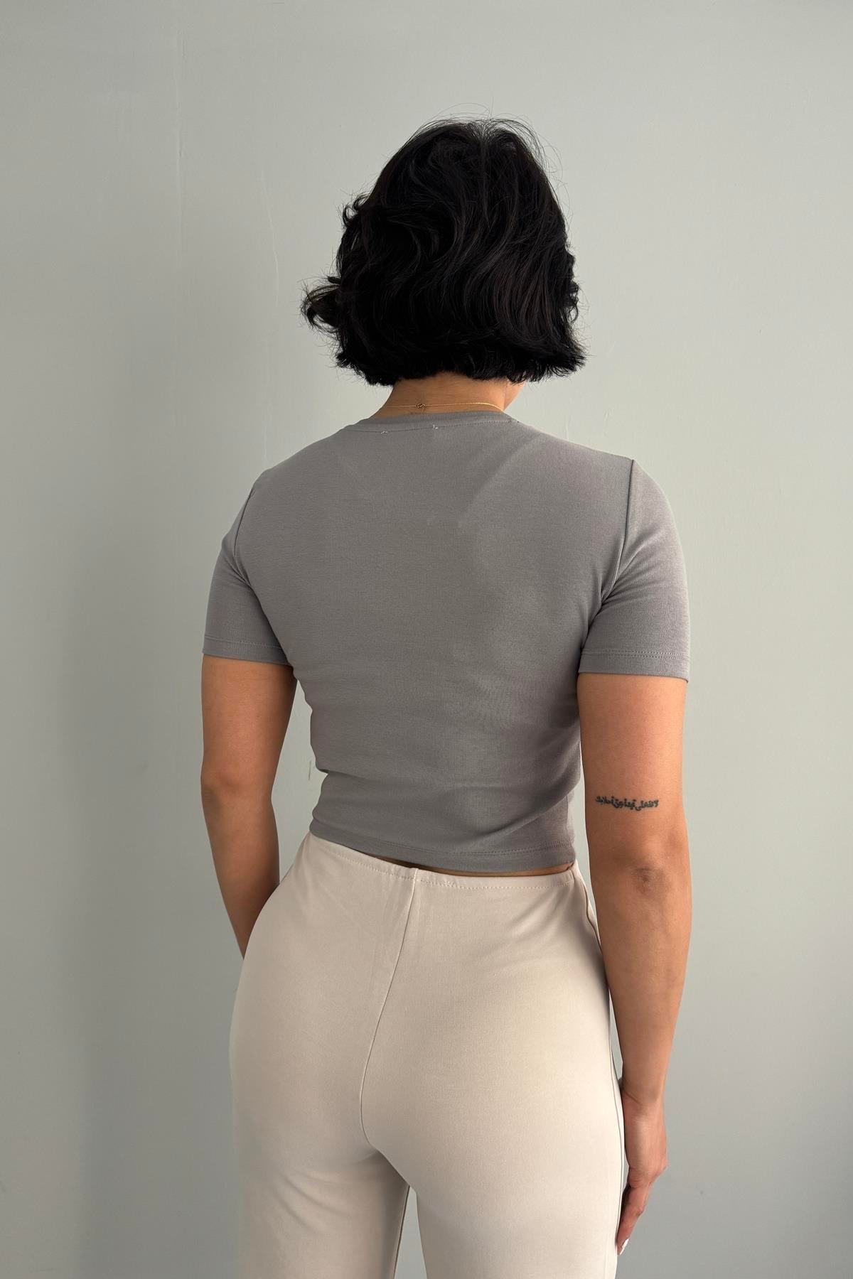 BİSİKLET YAKA CROP TSHIRT