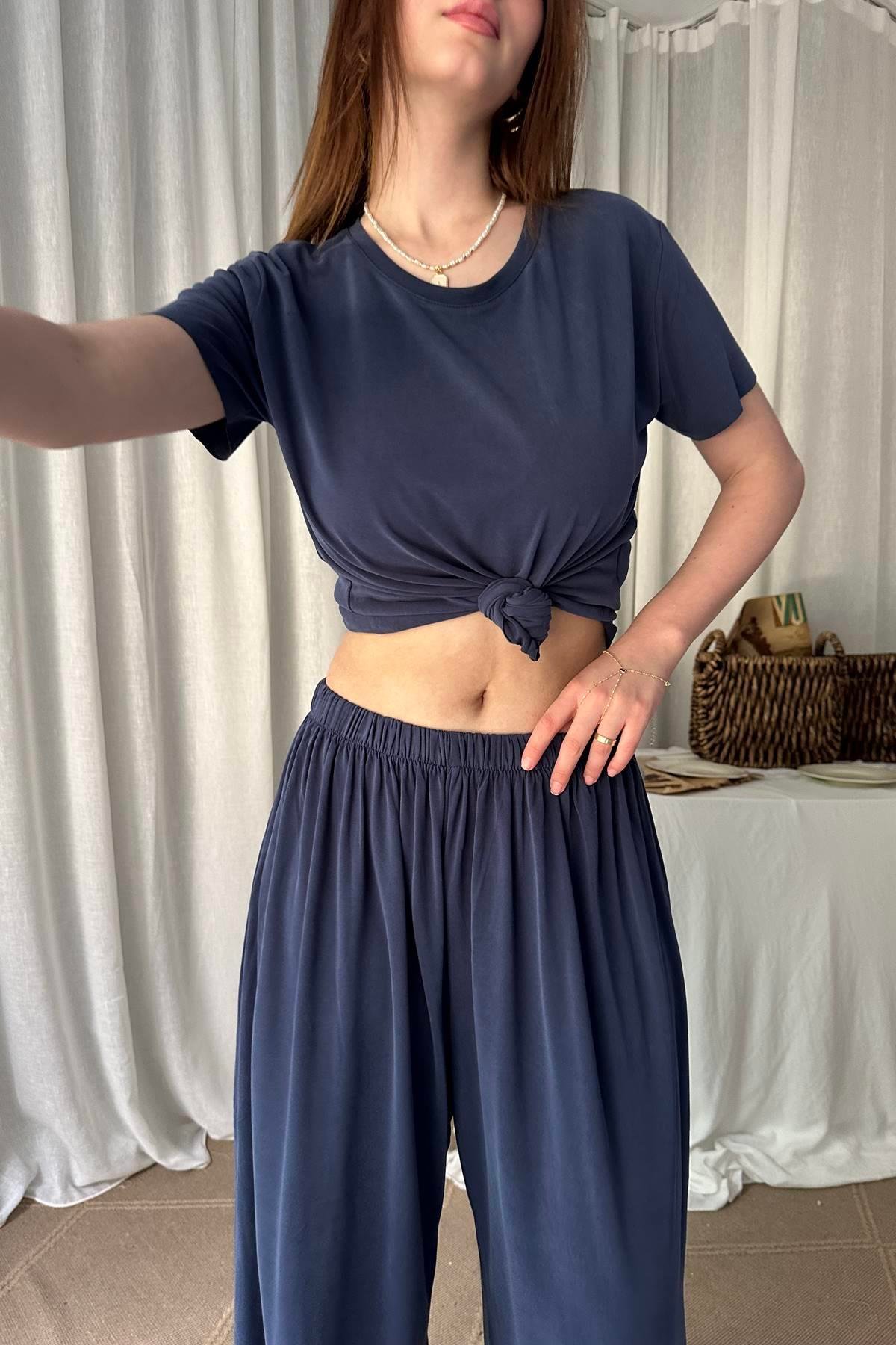 BİSİKLET YAKA DİKİŞSİZ MODAL TSHIRT