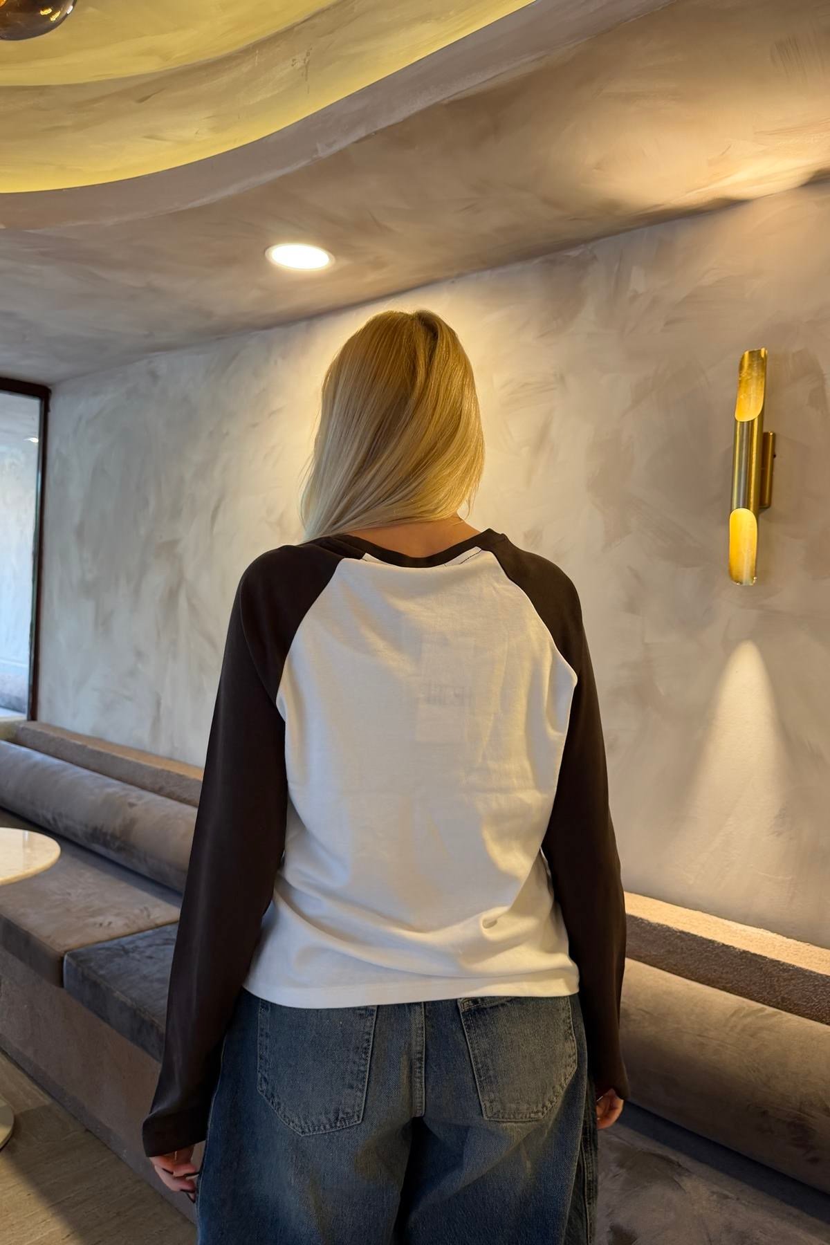 BİSİKLET YAKA GARNİLİ TSHIRT