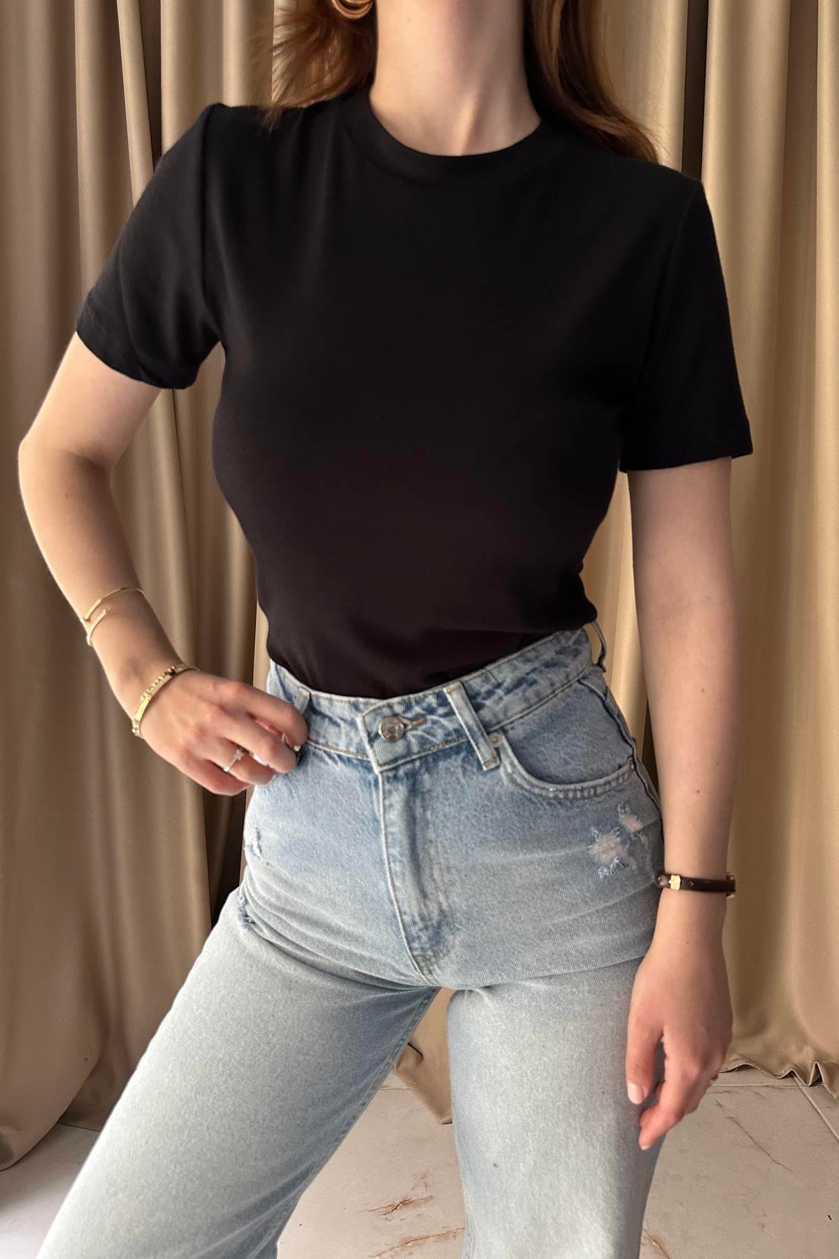 BİSİKLET YAKA KISA KOL TSHIRT