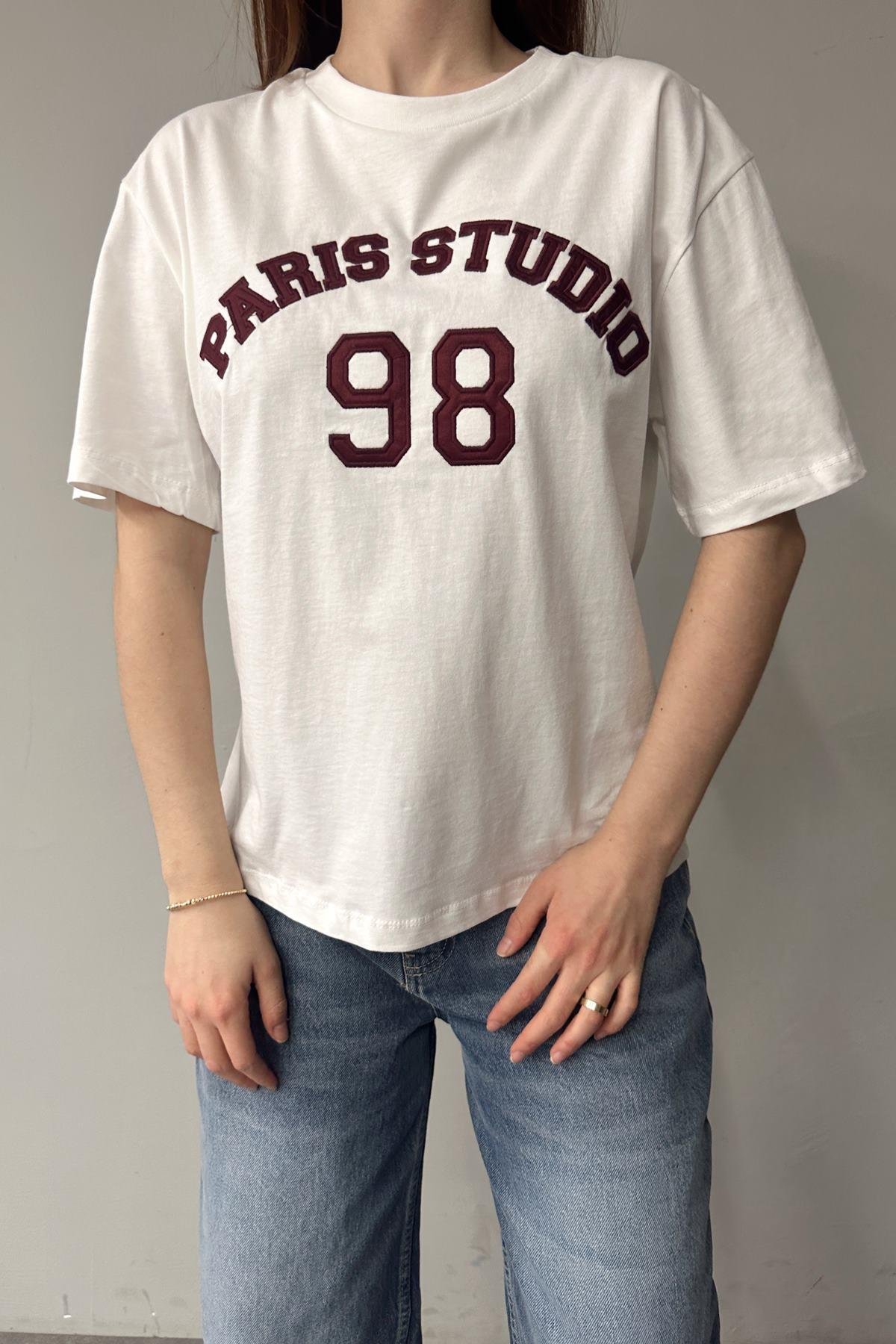 BİSİKLET YAKA NAKIŞ DETAYLI TSHIRT