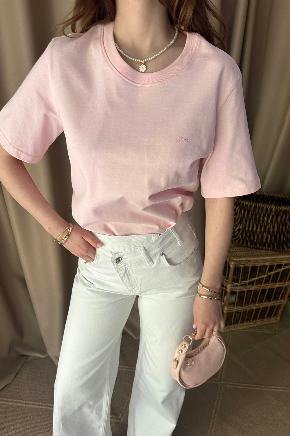 BİSİKLET YAKA NAKIŞ DETAYLI TSHIRT