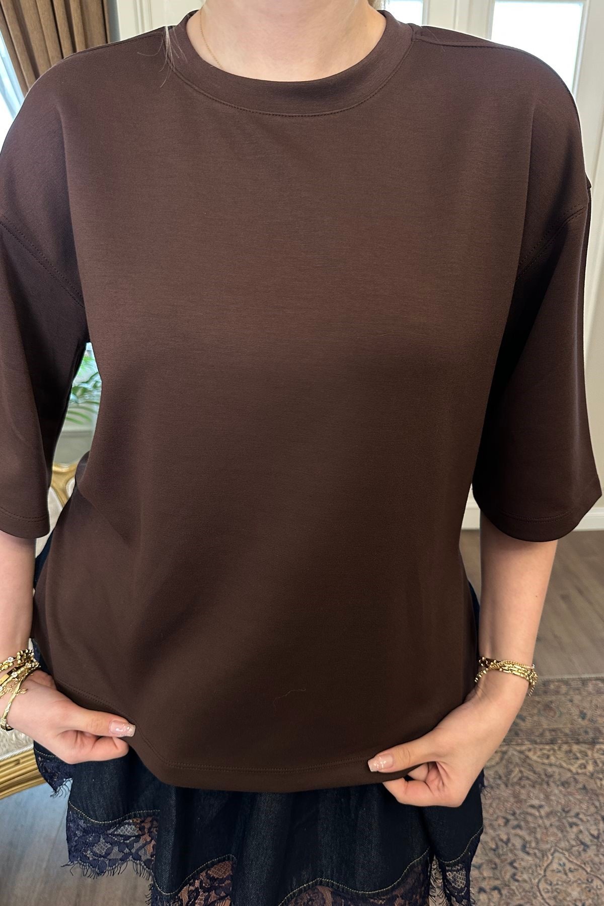 BİSİKLET YAKA YANLARI YIRTMAÇLI MODAL TSHIRT
