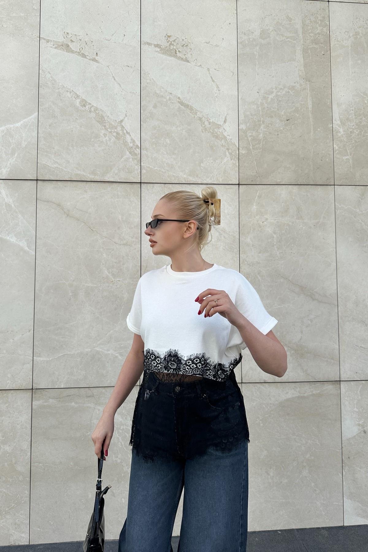 BİSKLET YAKA ALTI DANTEL DETAY TSHIRT