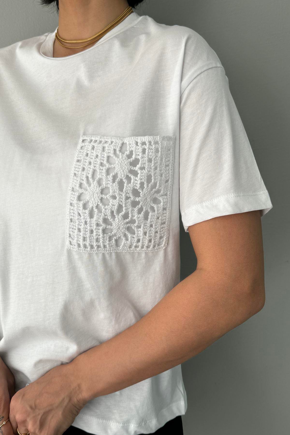 CEP DANTEL DETAY TSHIRT