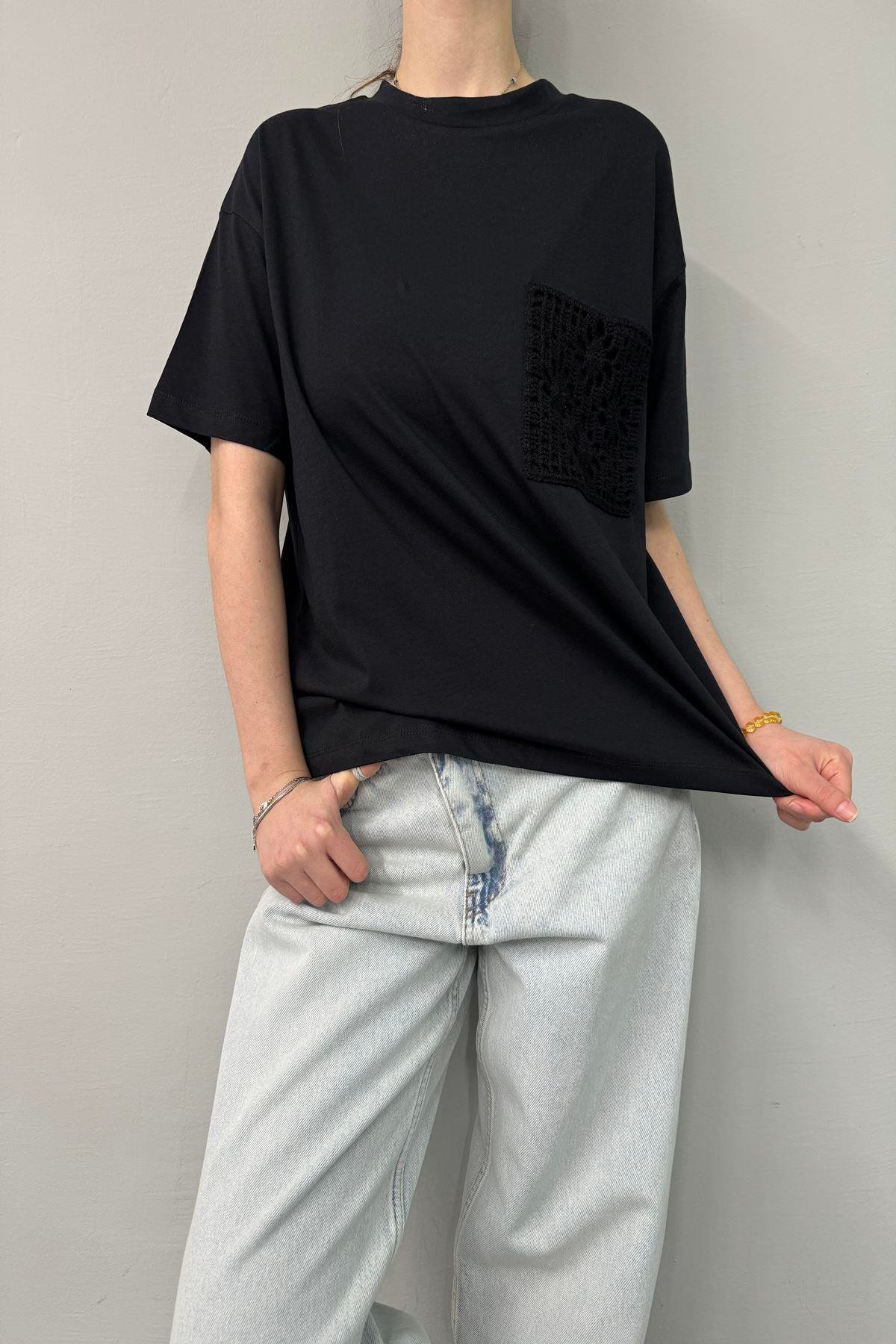 CEP DANTEL DETAY TSHIRT