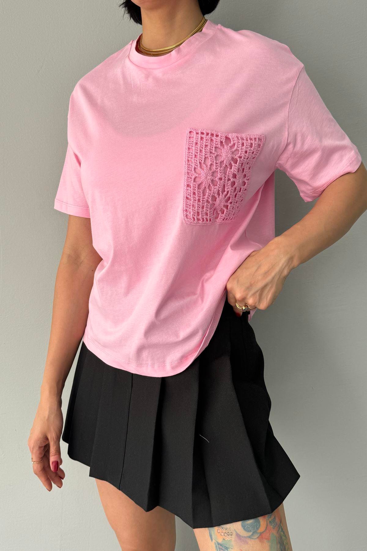 CEP DANTEL DETAY TSHIRT