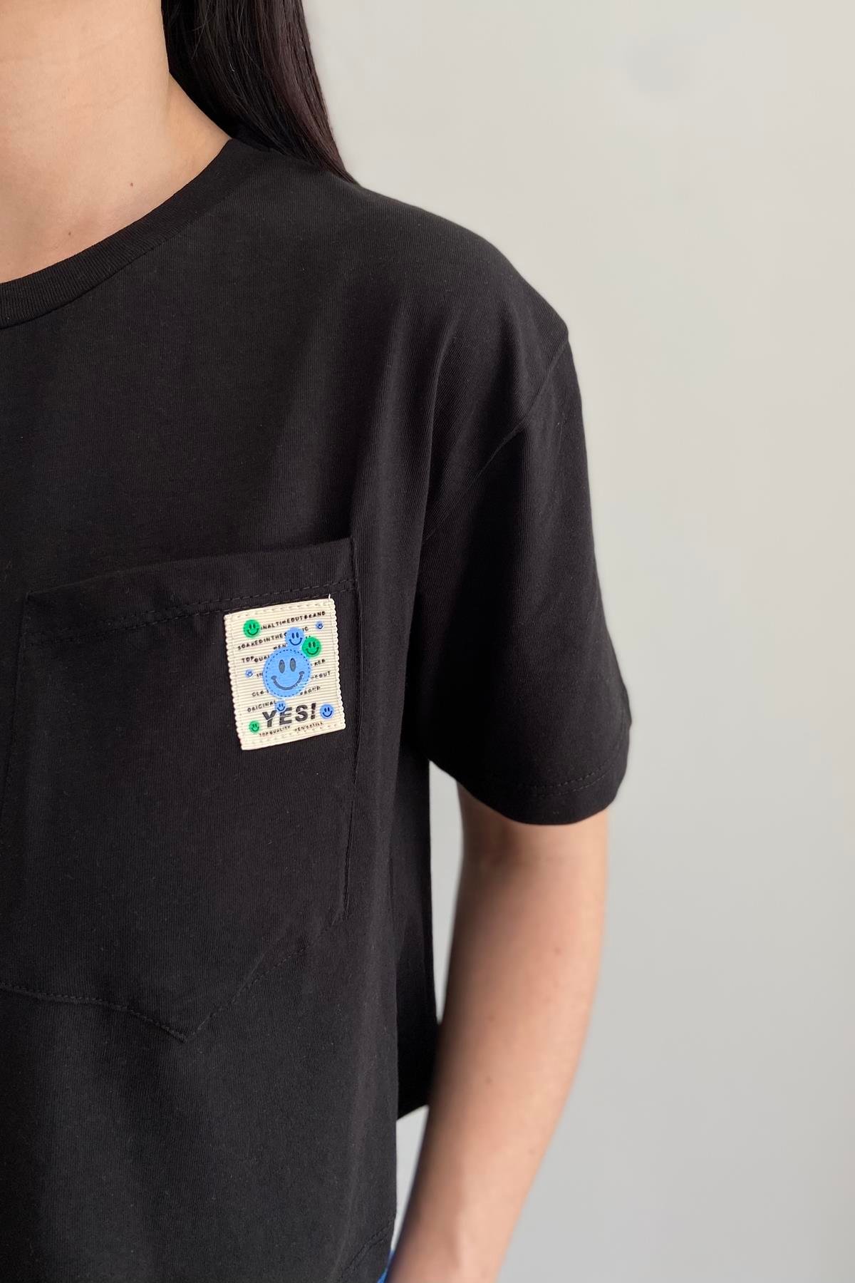 CEP DETAY CROP TSHIRT