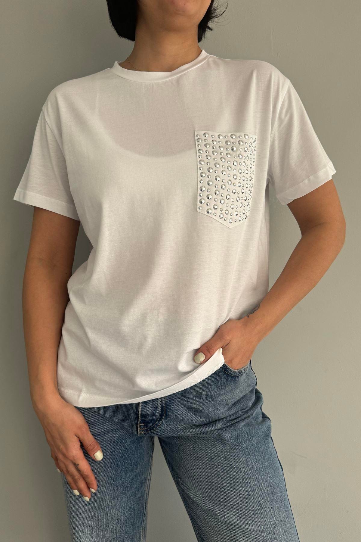 CEP ZIMBA DETAYLI TSHIRT