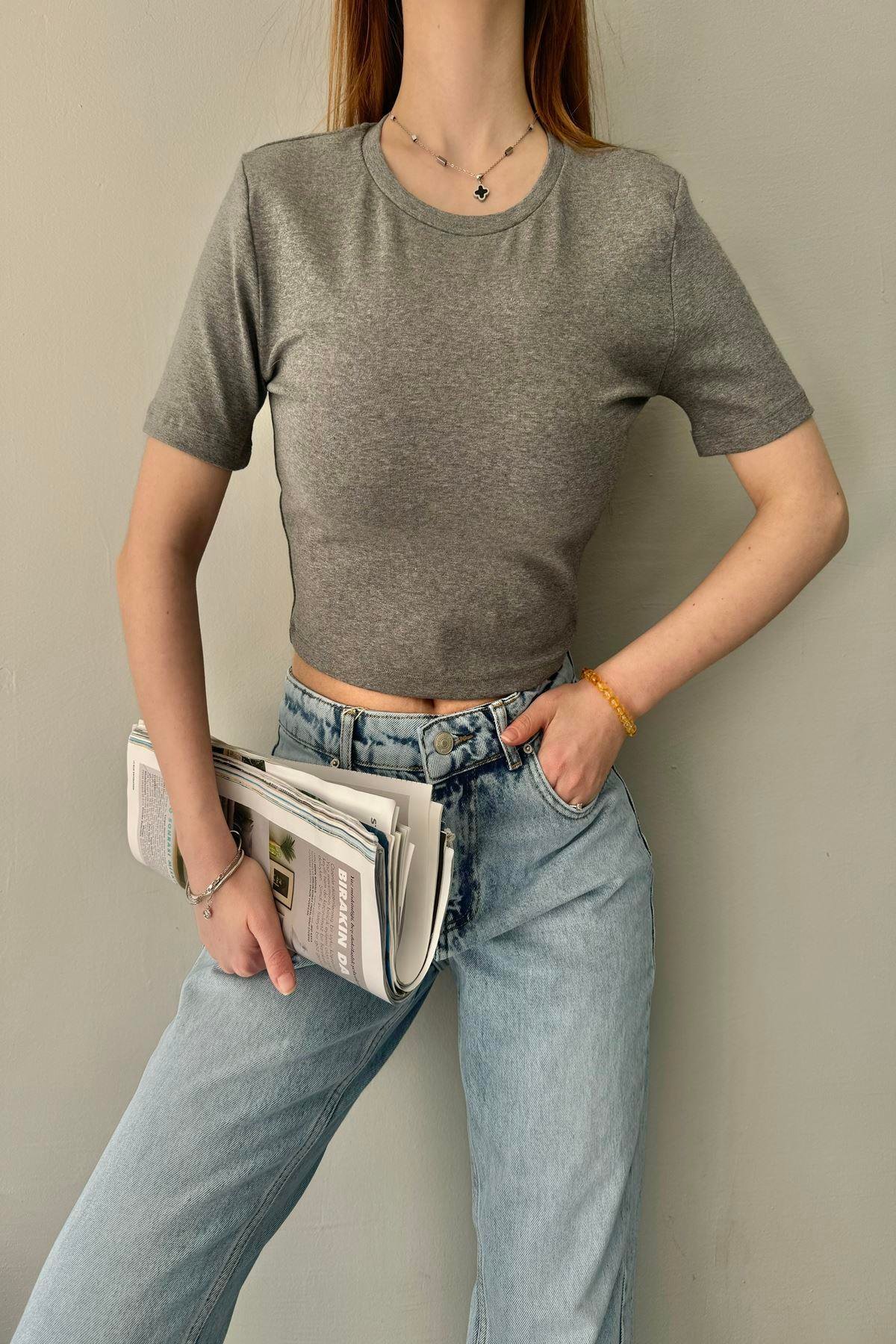 CROP TSHIRT