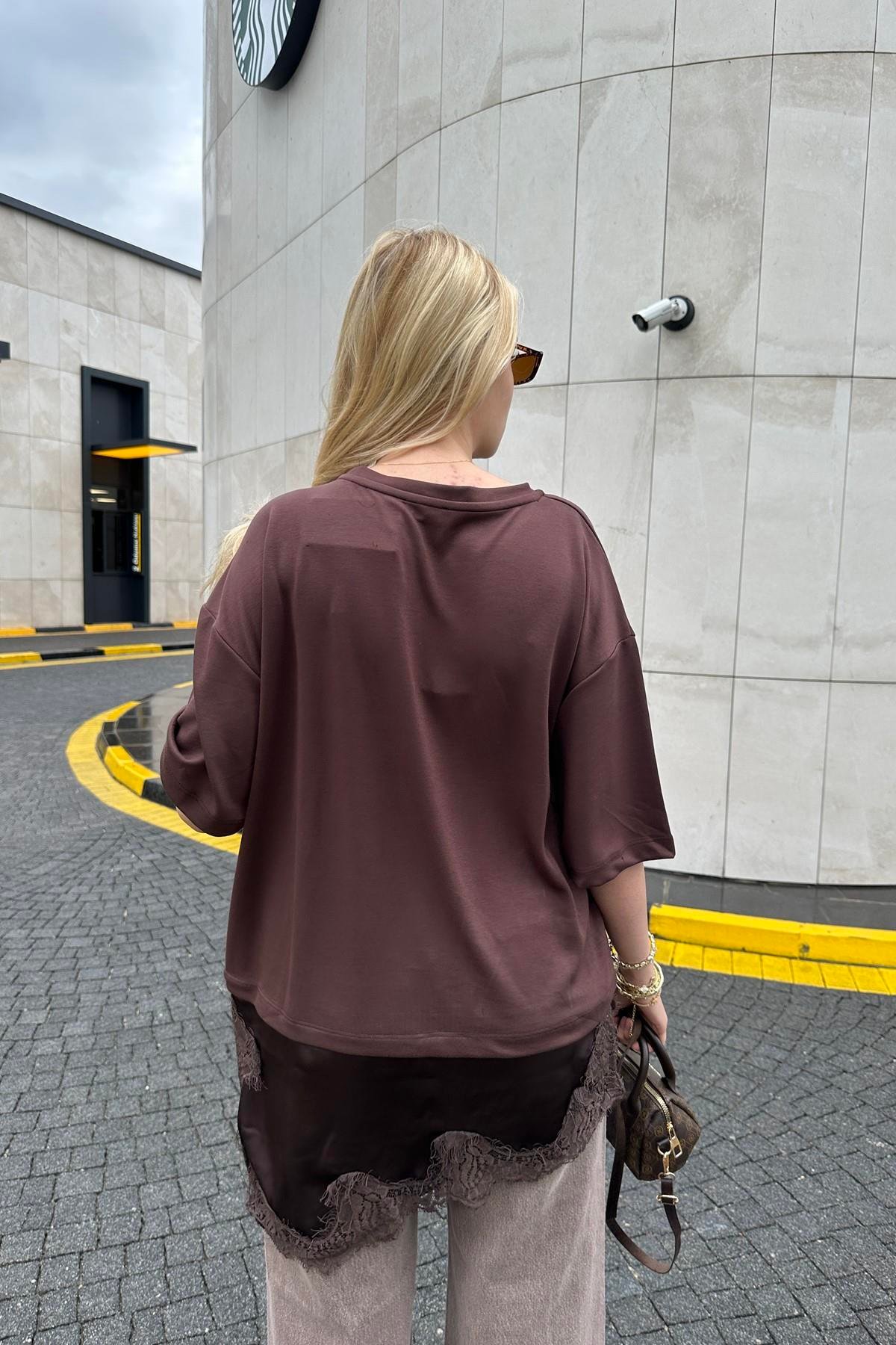 DANTEL DETAYLI TSHIRT
