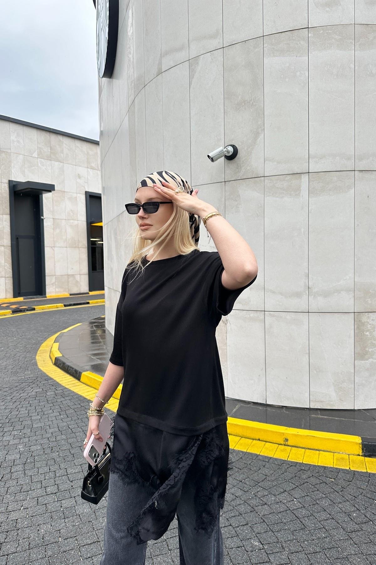 DANTEL DETAYLI TSHIRT
