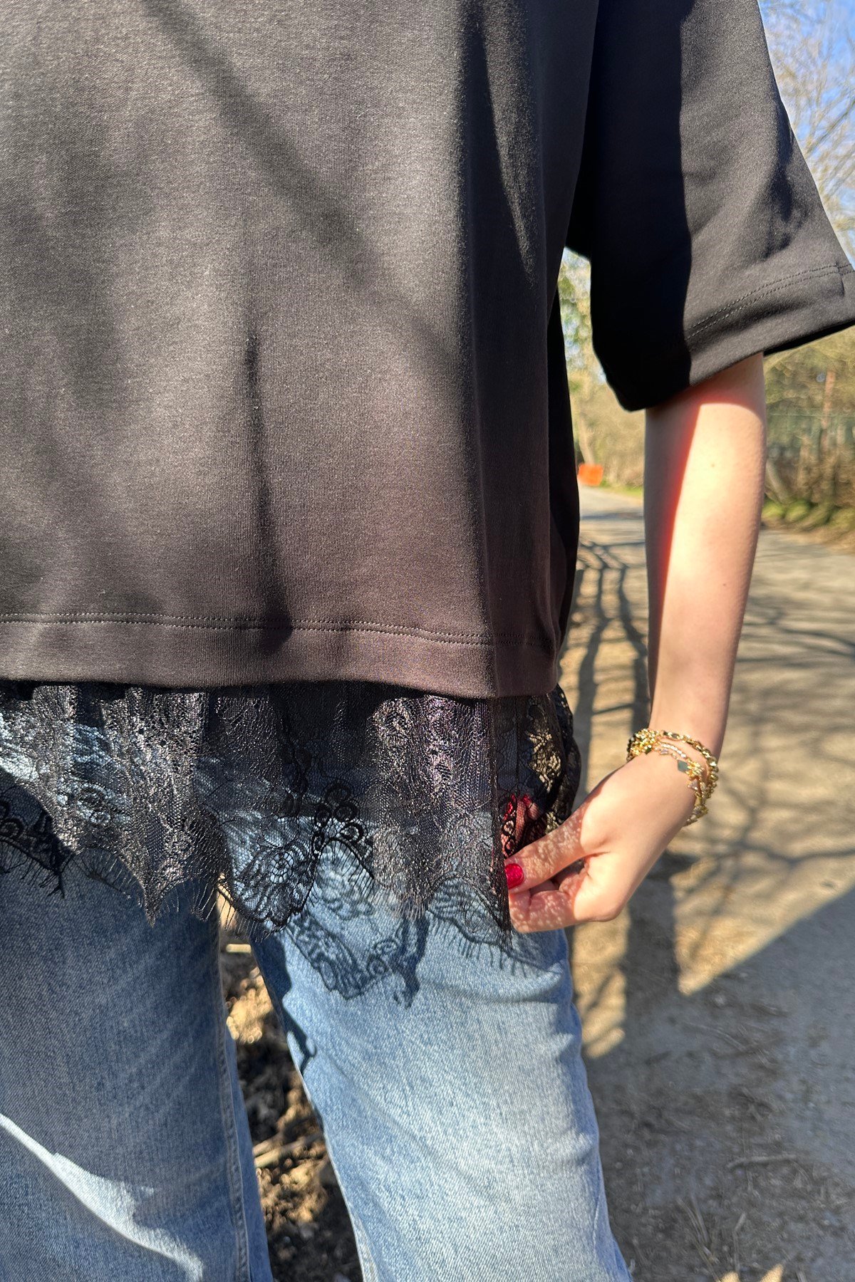 ETEK UCU DANTEL DETAY TSHIRT