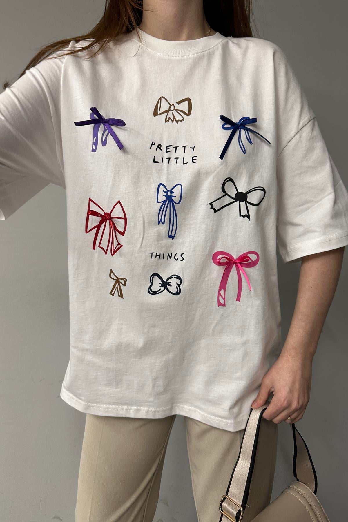 FİYONK VE BASKI DETAYLI TSHIRT
