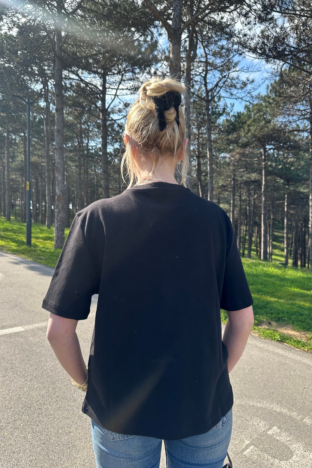 FULAR DETAYLI TSHIRT