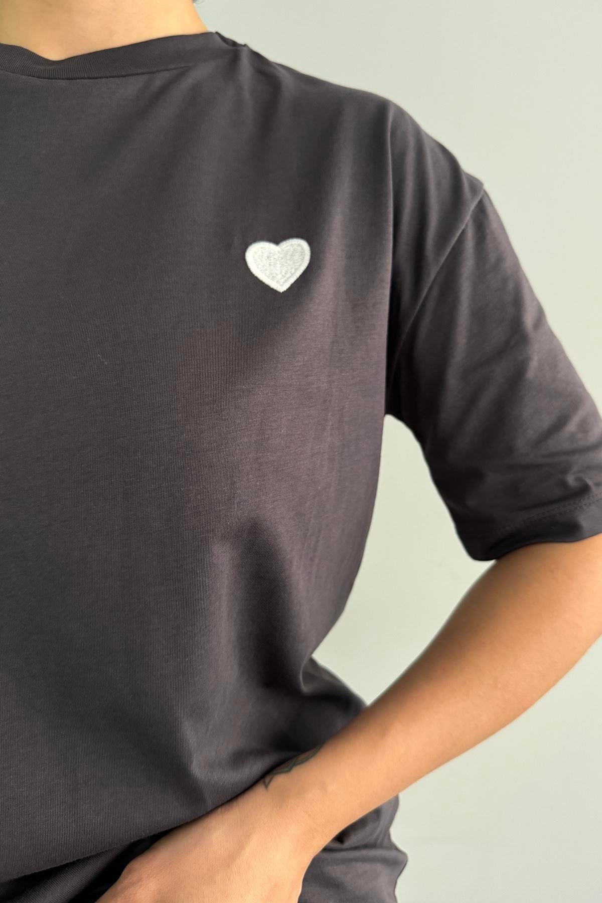 KALP NAKIŞLI TSHIRT
