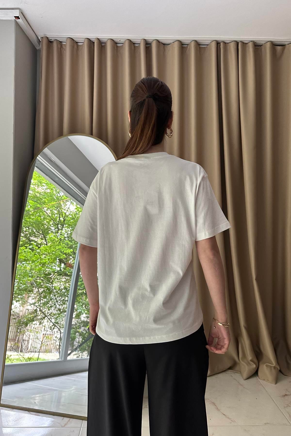 KALP TAŞ DETAYLI TSHIRT