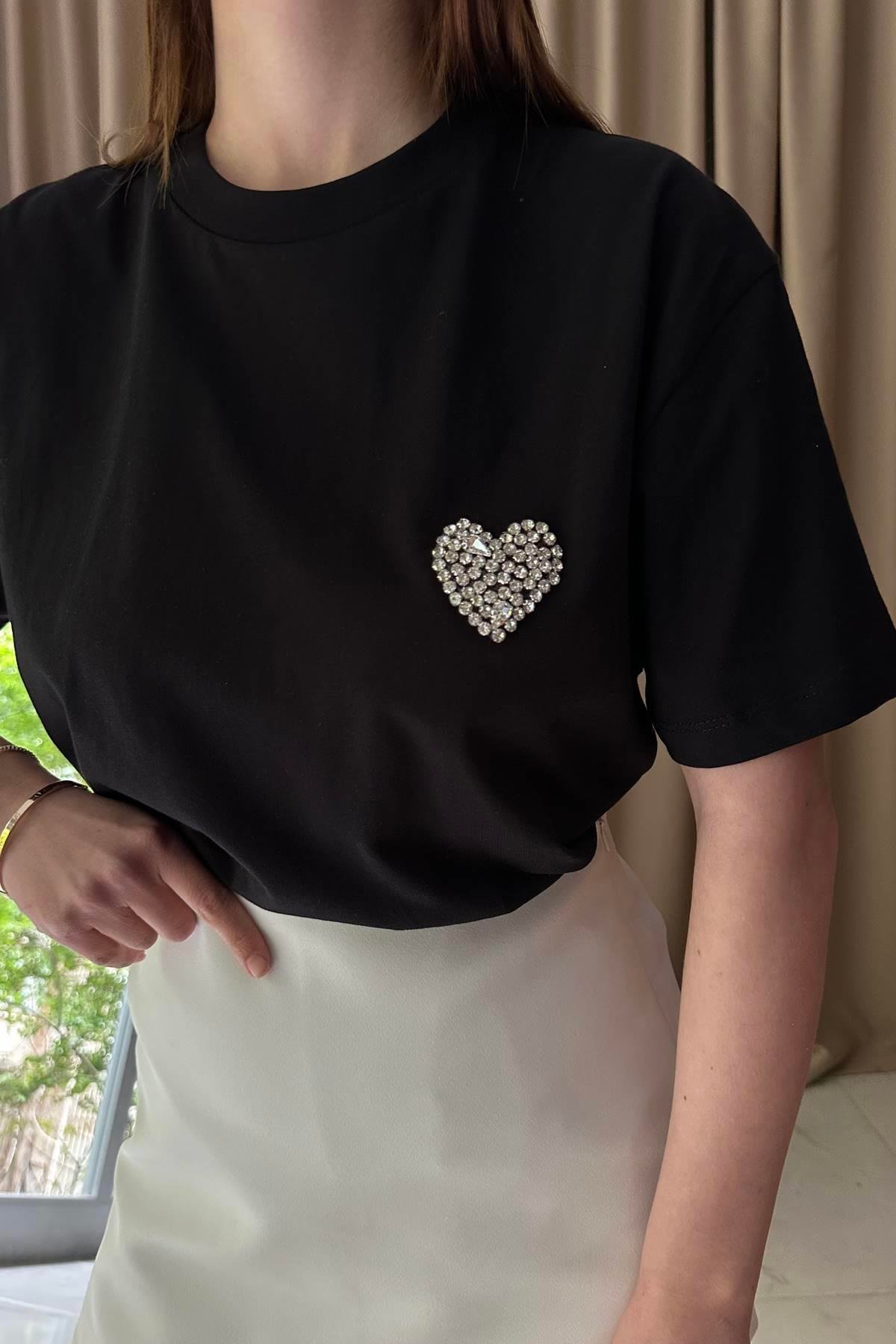 KALP TAŞ DETAYLI TSHIRT