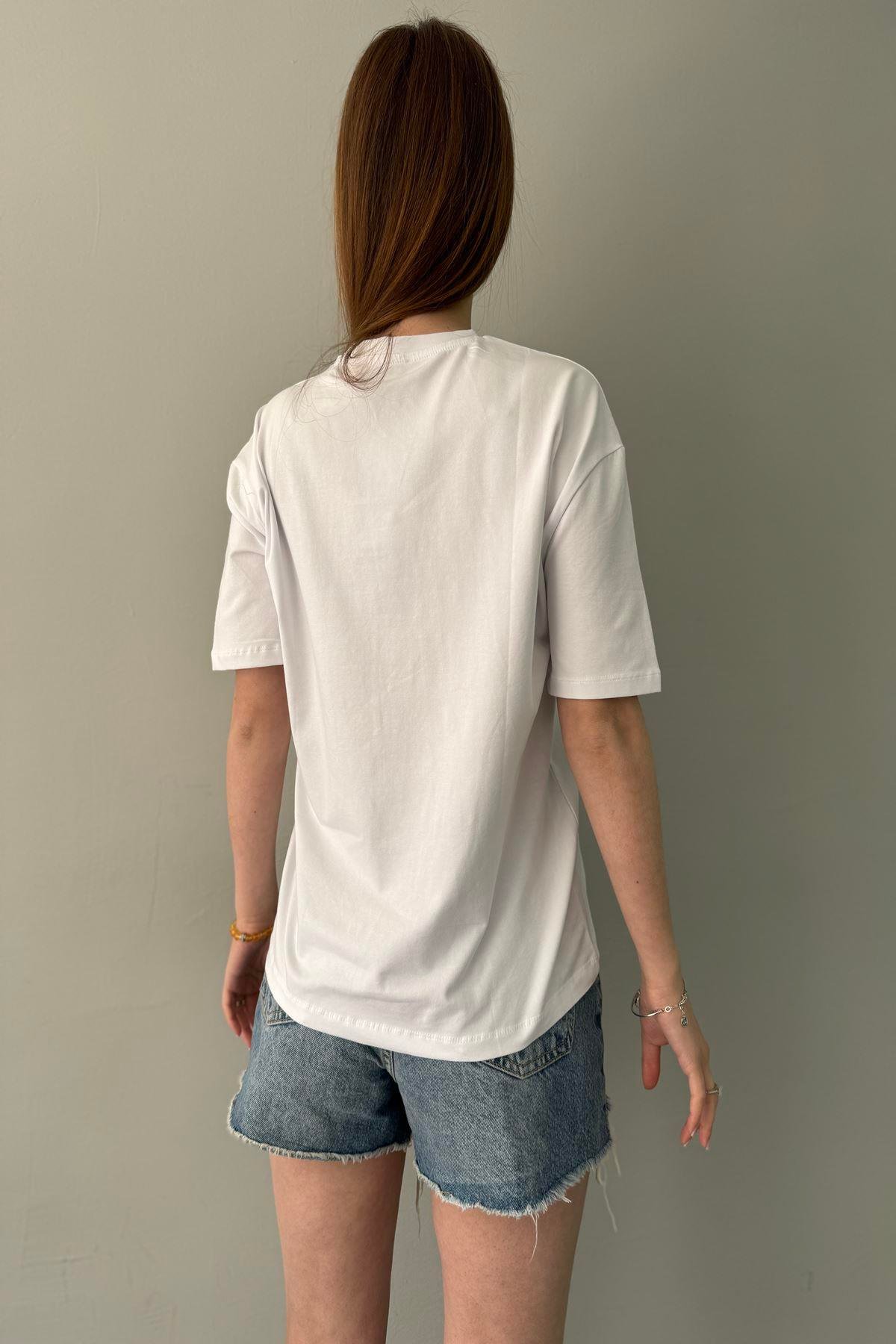 KALPLİ TAŞ DETAY TSHIRT