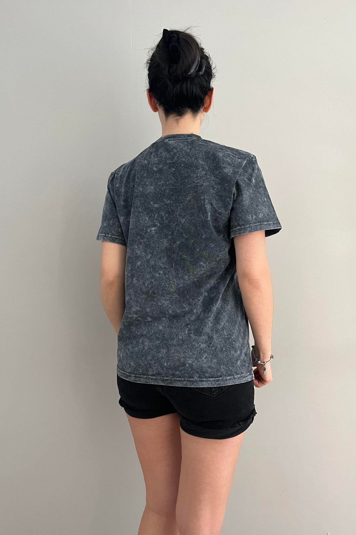 KARAKTER BASKILI YIKAMALI TSHIRT