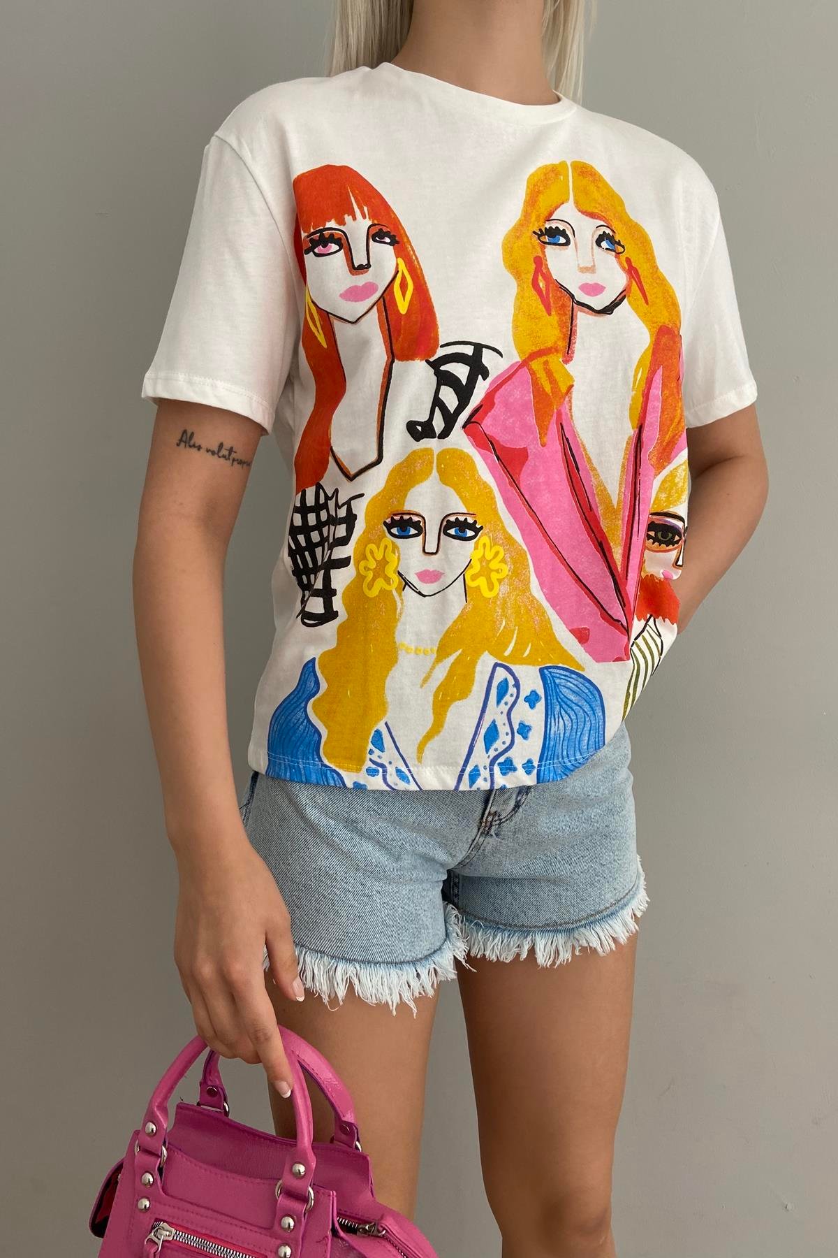 KIZ BASKILI TSHIRT