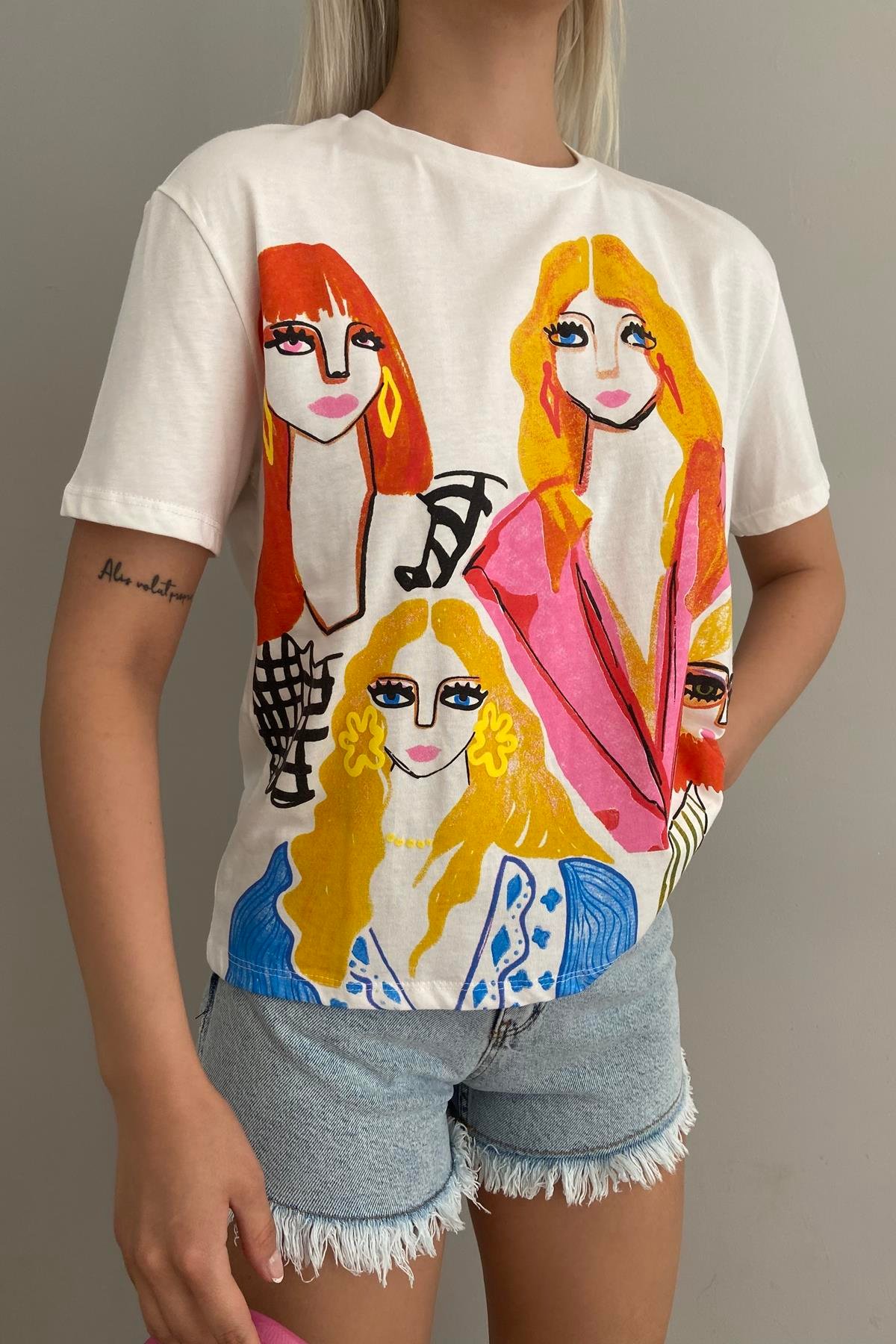 KIZ BASKILI TSHIRT